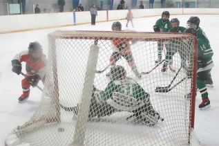 Frontenac Flyers Cole Rowat notched the home side’s fourth goal at 10.02 of the second period en route to 6-3 win in the first game of the EOMHL CC-C Novice finals last Saturday at Frontenac Arena. Photo/Craig Bakay